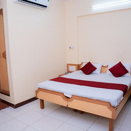 Saigal Guest House Mumbai Exteriör bild