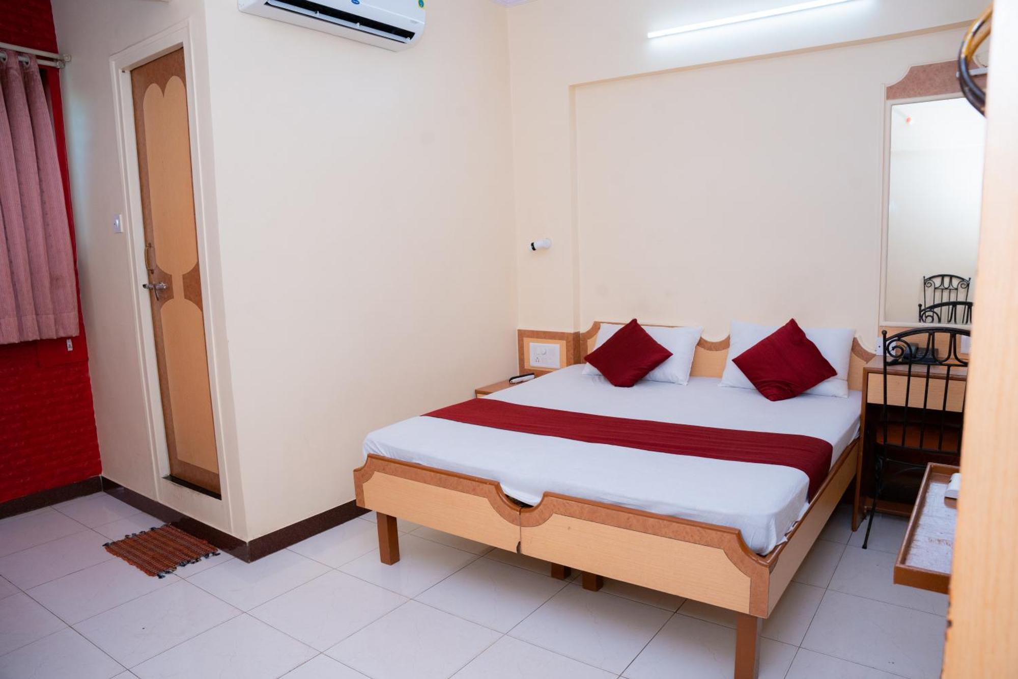 Saigal Guest House Mumbai Exteriör bild
